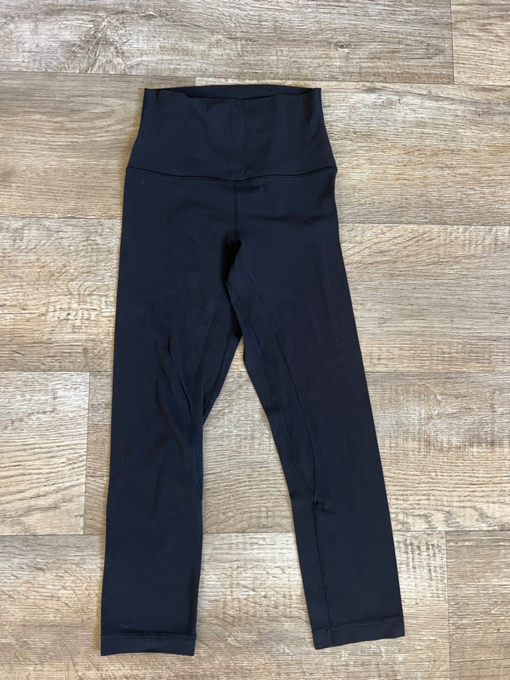 Lululemon Align Legging in Black - Picture 2 of 4